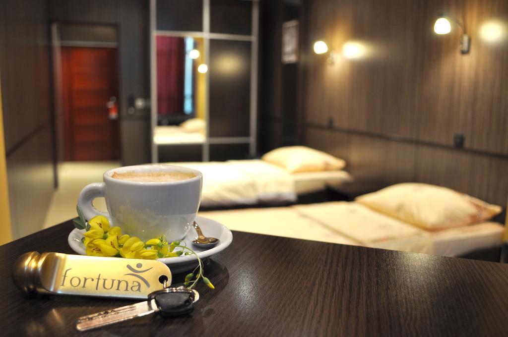 Hotel Fortuna Banja Luka Bagian luar foto