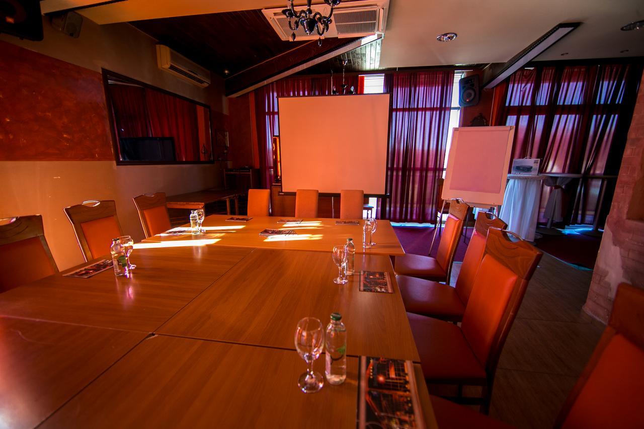 Hotel Fortuna Banja Luka Bagian luar foto