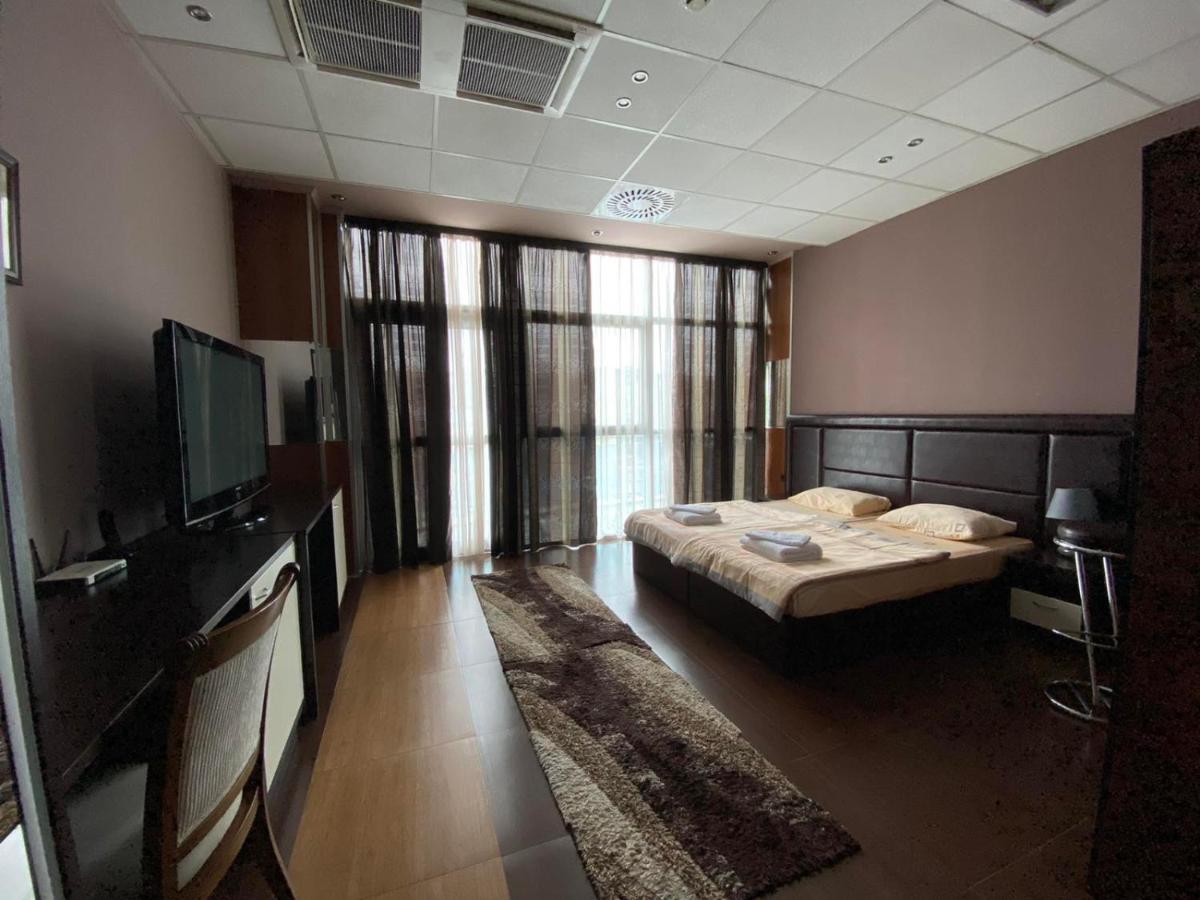 Hotel Fortuna Banja Luka Bagian luar foto